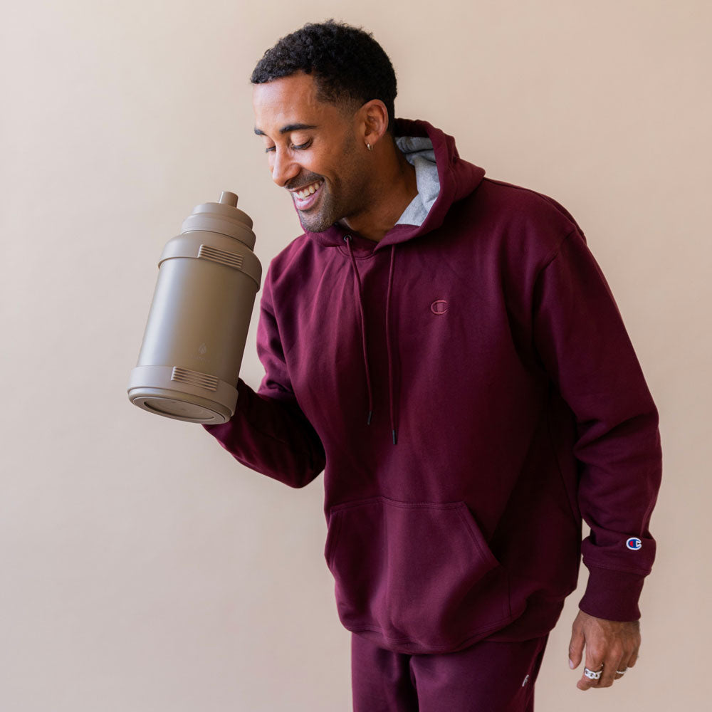 78-oz-titan-bottle-pastel-collection-u4 32_Manna_Website_Lifestyles_Titan_Darker_2.jpg
