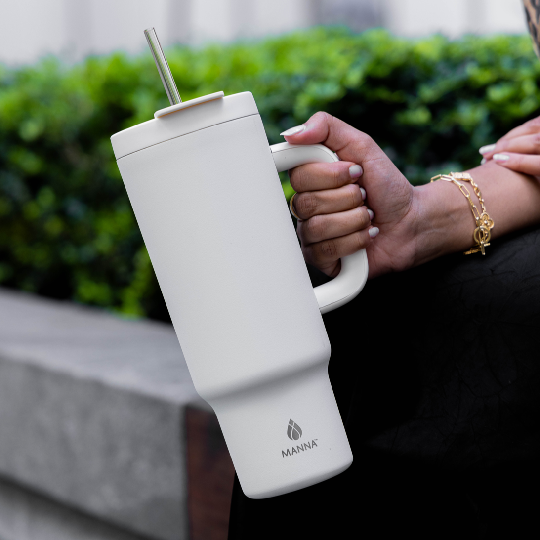 40-oz-leisure-tumbler-n7 Core_Home_Manna_Lifestyle_AUG_13-38.png